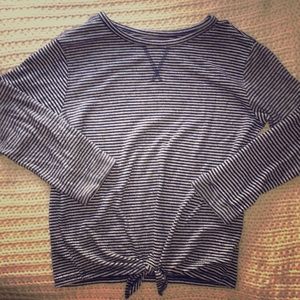 Cute black and white Long sleeve shirt